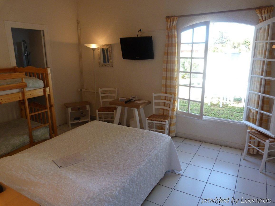 Hotel Les Gollandieres Le Bois-Plage-en-Re Ruang foto